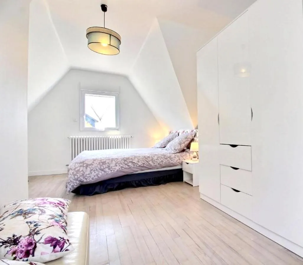 Holiday home Maison De 2 Chambres Avec Jardin Clos Et Wifi A Perros Guirec