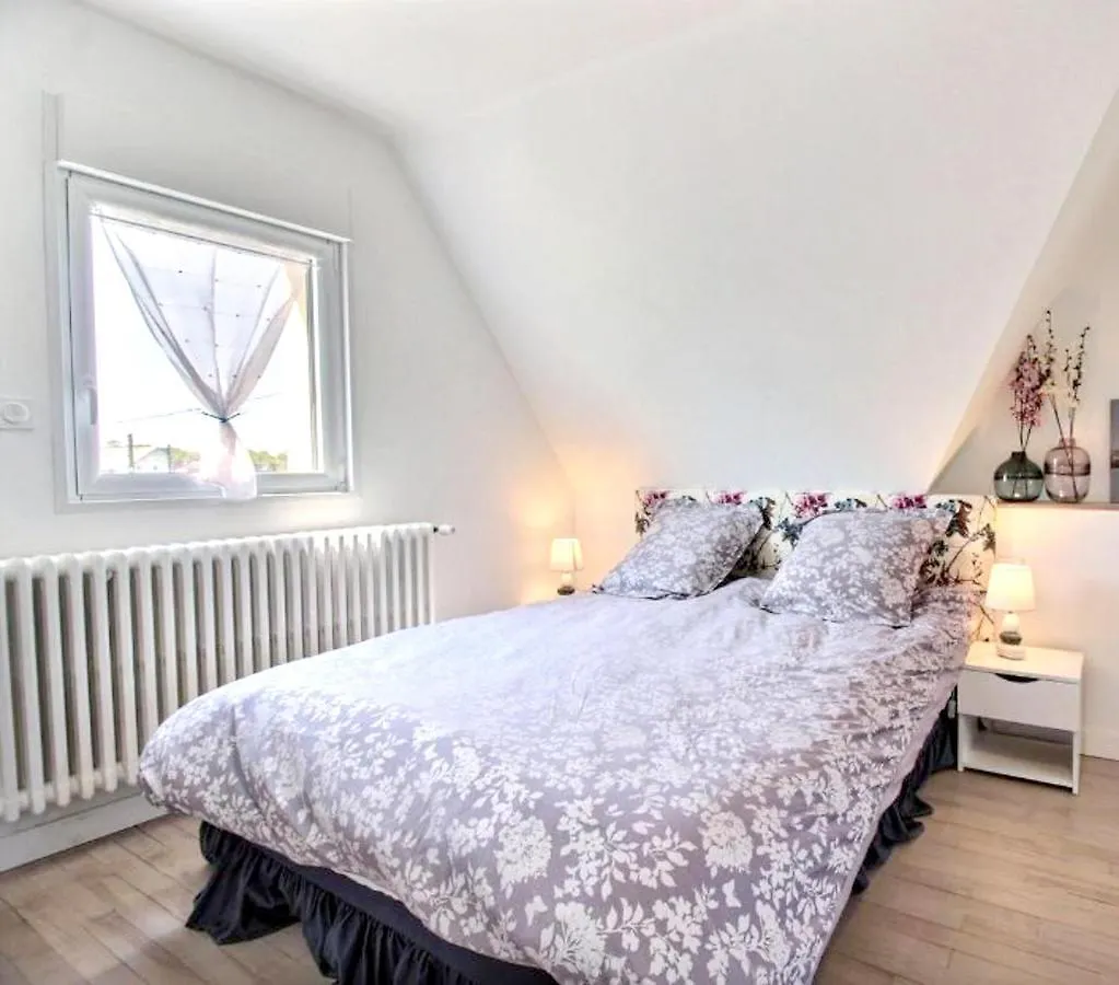 Holiday home Maison De 2 Chambres Avec Jardin Clos Et Wifi A Perros Guirec